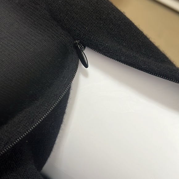 VALENTINO Black Soft Knit Top • Small - Picture 10 of 14